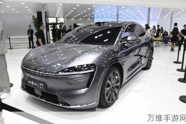 智界R7销量井喷,正面交锋特斯拉Model Y,市场霸主地位岌岌可危