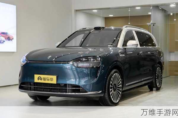 手游资讯,跨界联动!领克高端插混SUV灵感融入全新手游,2025年初同步震撼发布